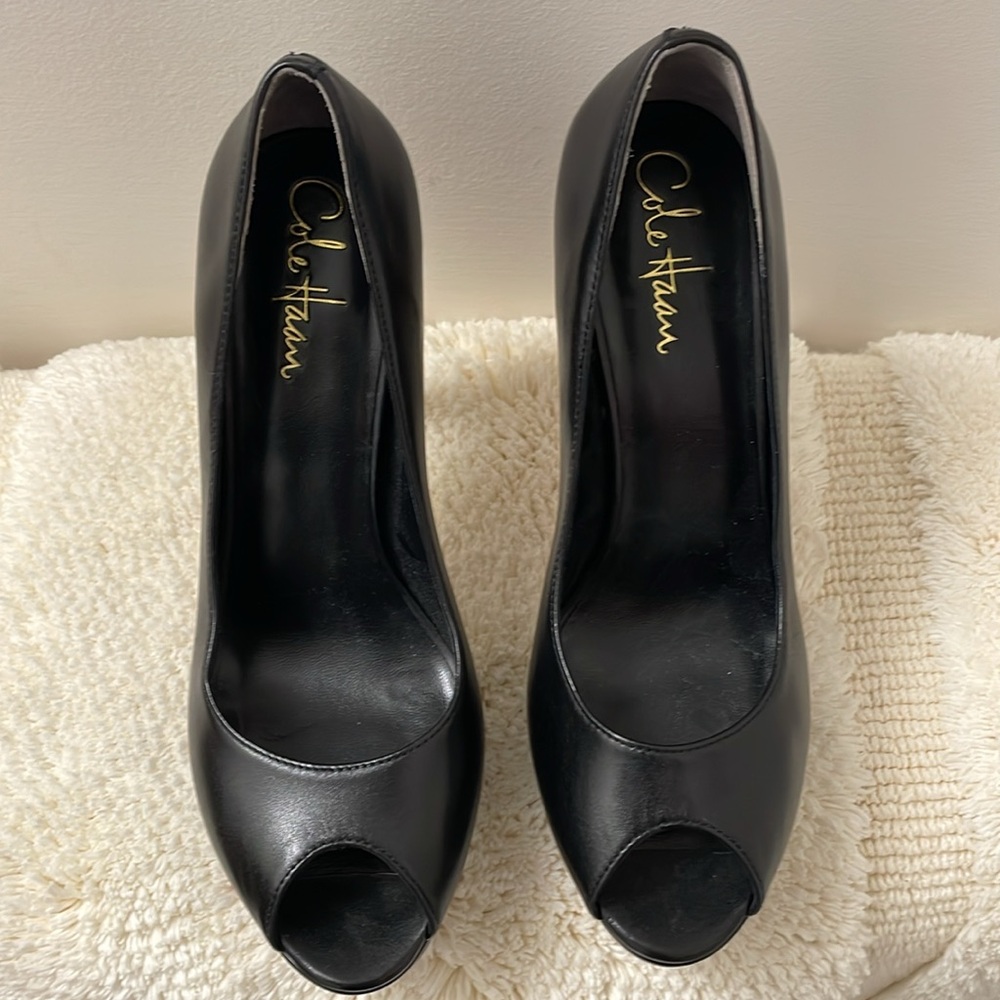 Cole Haan - Picture 2 of 9